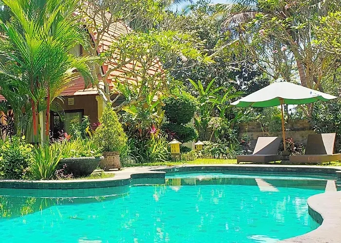 Tropical Deluxe Room Infinity Pool Cyn
